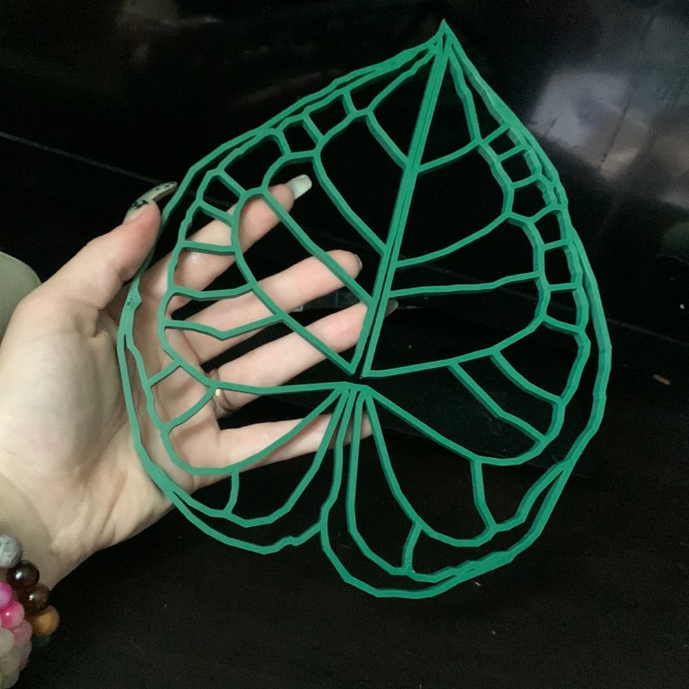 3D printed leaf wall decor